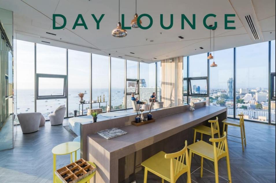 The Base Central Pattaya Seaview Exterior photo